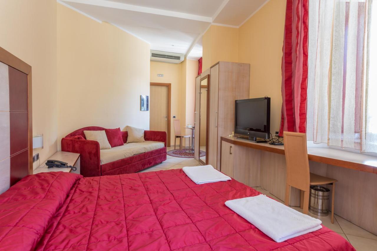 Hotel Conte Ruggero Серра-Сан-Бруно Экстерьер фото